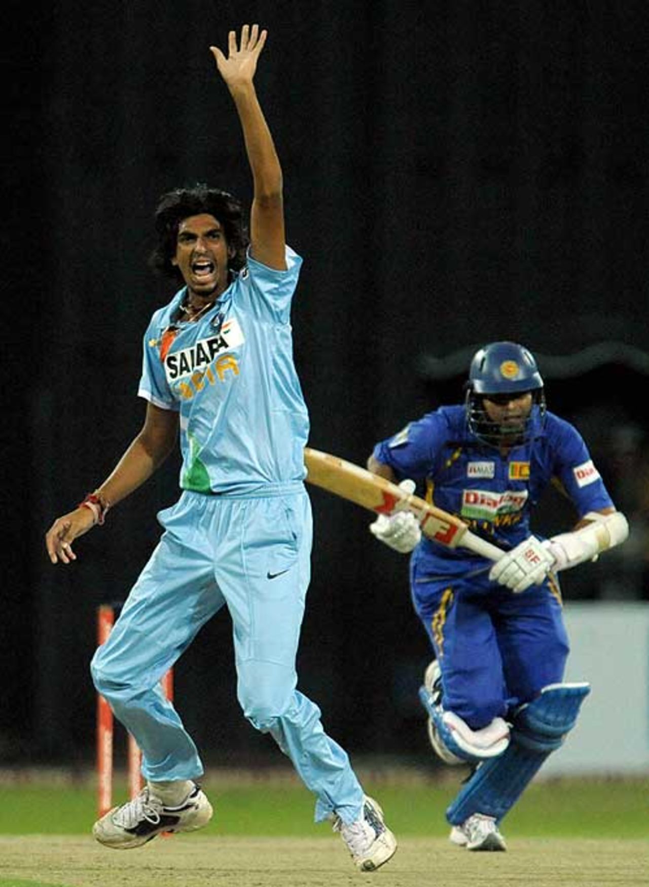 Ishant Sharma belts out an appeal, Sri Lanka v India, Only T20 International, Colombo, February 10, 2009