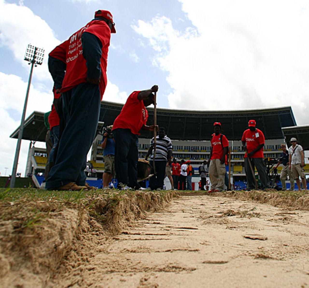 Groundsmen dig beneath the surface of the Antigua pitch and find a sandpit, West Indies v England, 2nd Test, St. Johns, Antigua, February 13, 2009