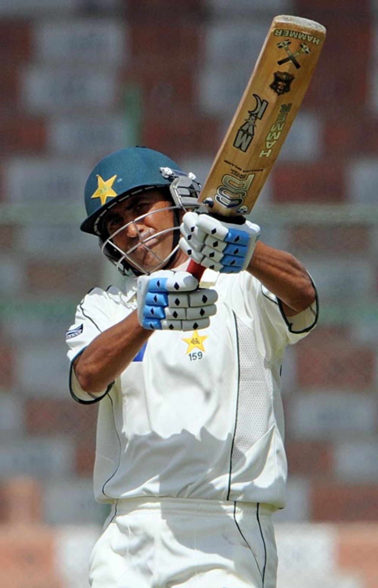 Younis Khan signals his aggressive intent, Pakistan v Sri Lanka, 1st Test, Karachi, 3rd day, February 23, 2009