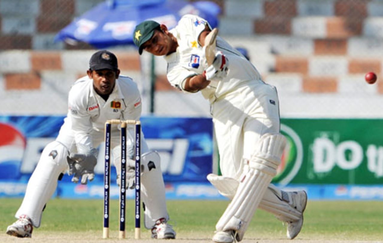 Faisal Iqbal hits out during his half-century, Pakistan v Sri Lanka, 1st Test, Karachi, 4th day, February 24, 2009