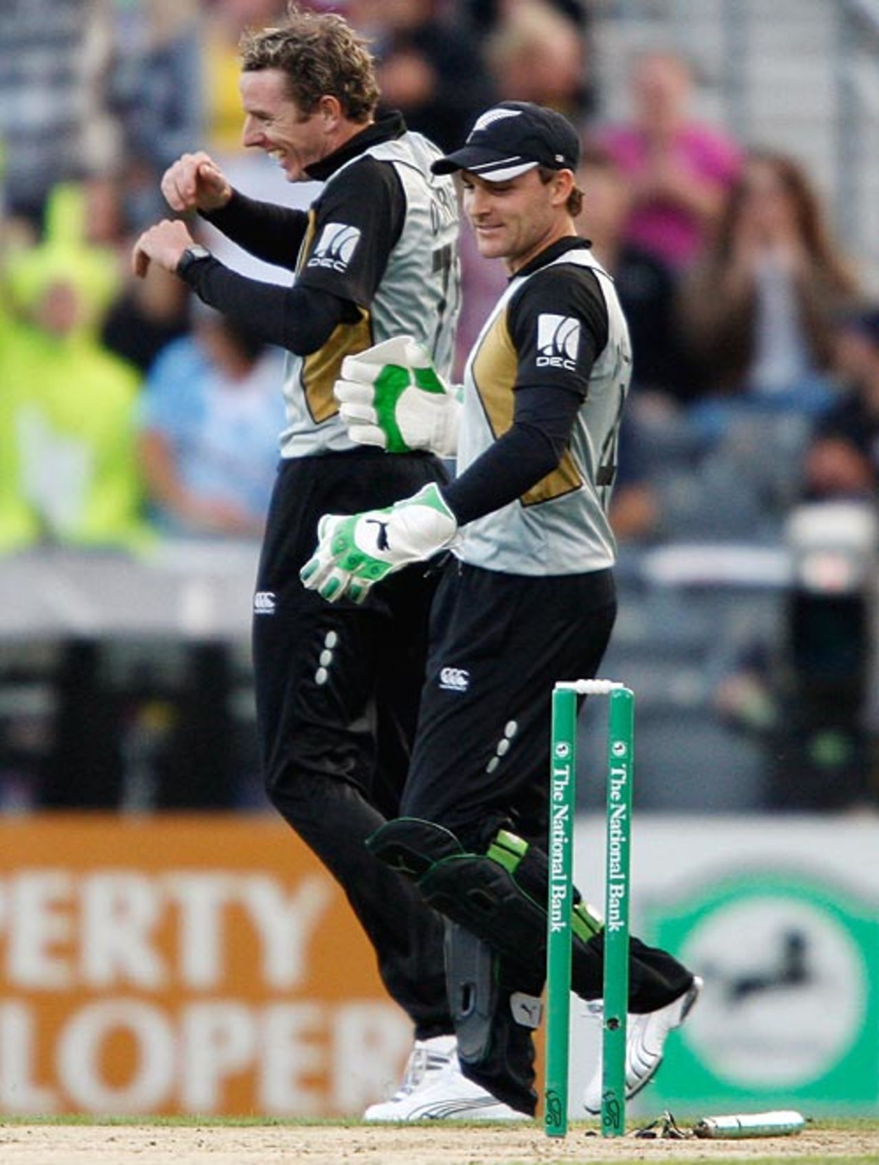 Iain O'Brien celebrates Virender Sehwag's wicket, New Zealand v India, 1st Twenty20 international, Christchurch, February 25, 2009