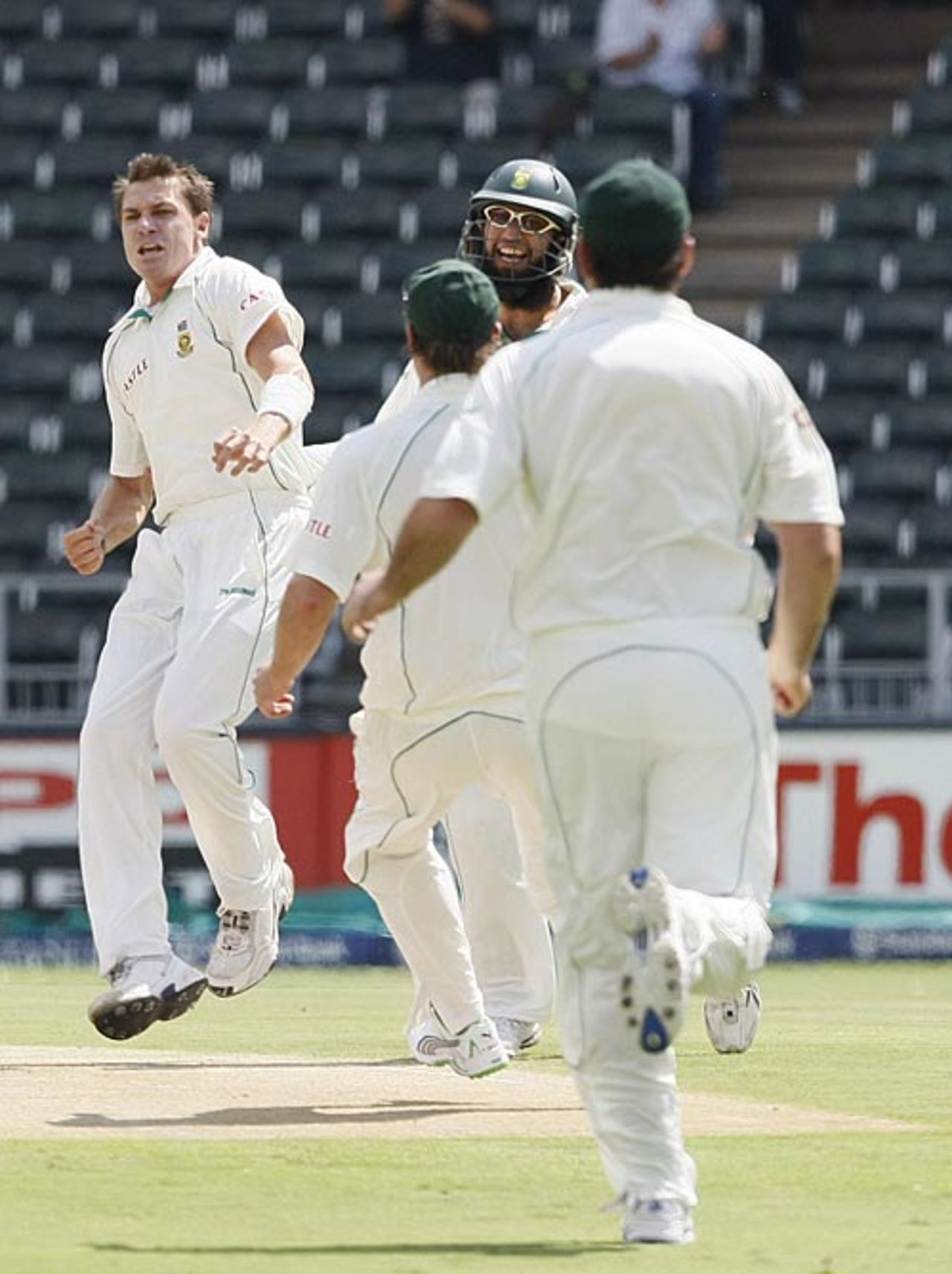 Dale Steyn celebrates Phillip Hughes' wicket, South Africa v Australia, 1st Test, Johannesburg, 1st day, February 26, 2009