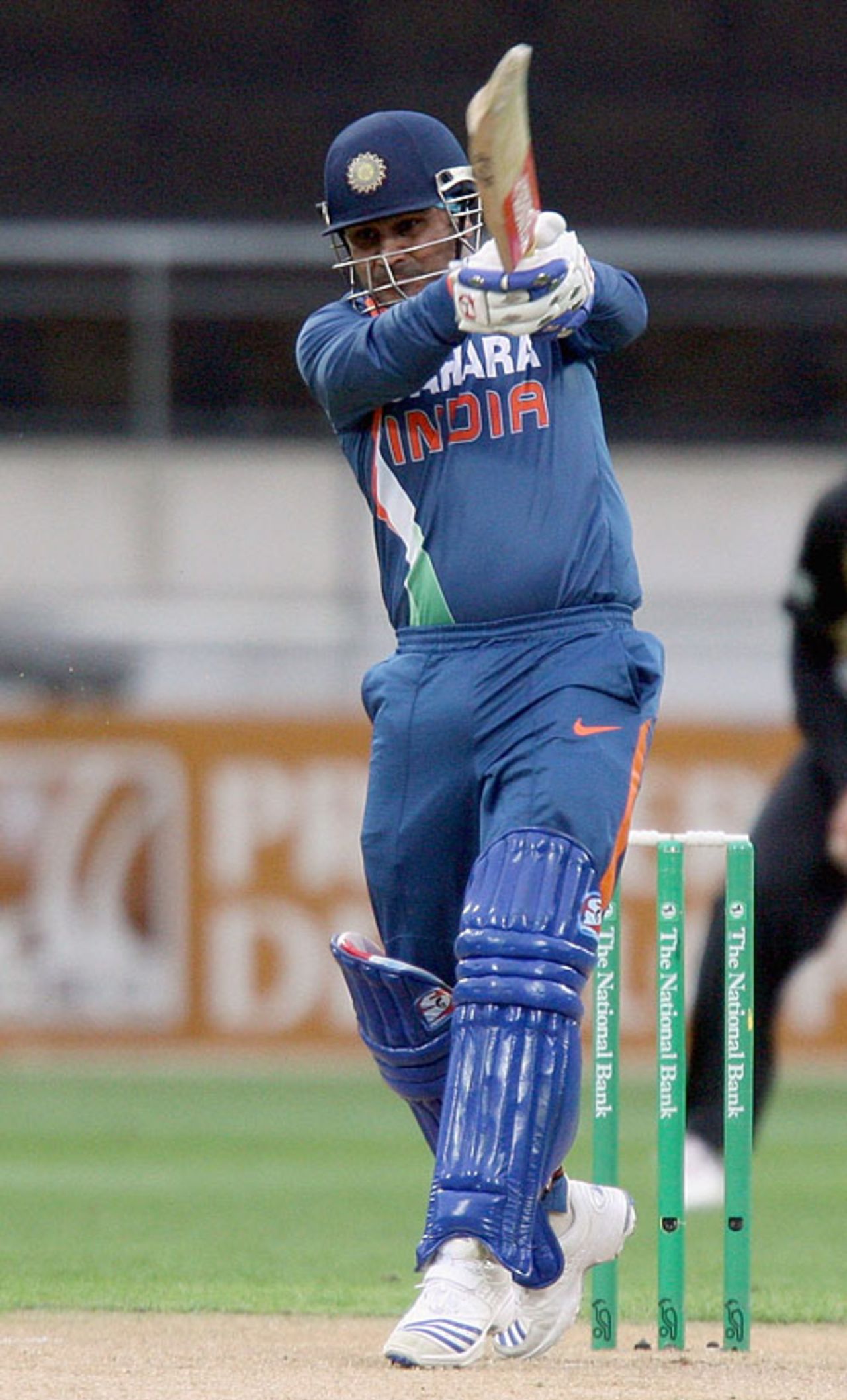Virender Sehwag pulls on his way to 24, New Zealand v India, 2nd Twenty20 international, Wellington, February 27, 2009