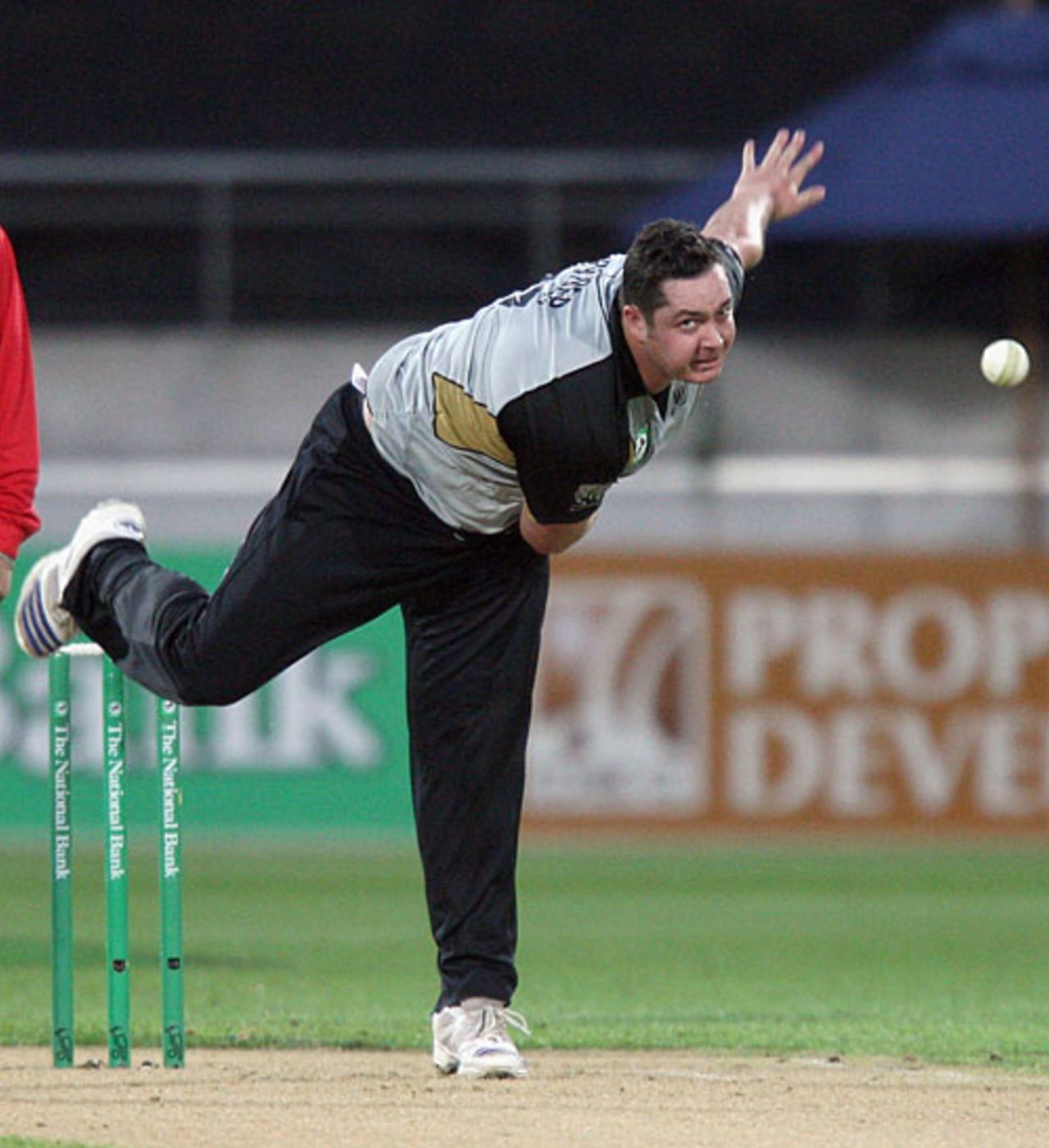 Jesse Ryder conceded only 18 in his four overs, New Zealand v India, 2nd Twenty20 international, Wellington, February 27, 2009