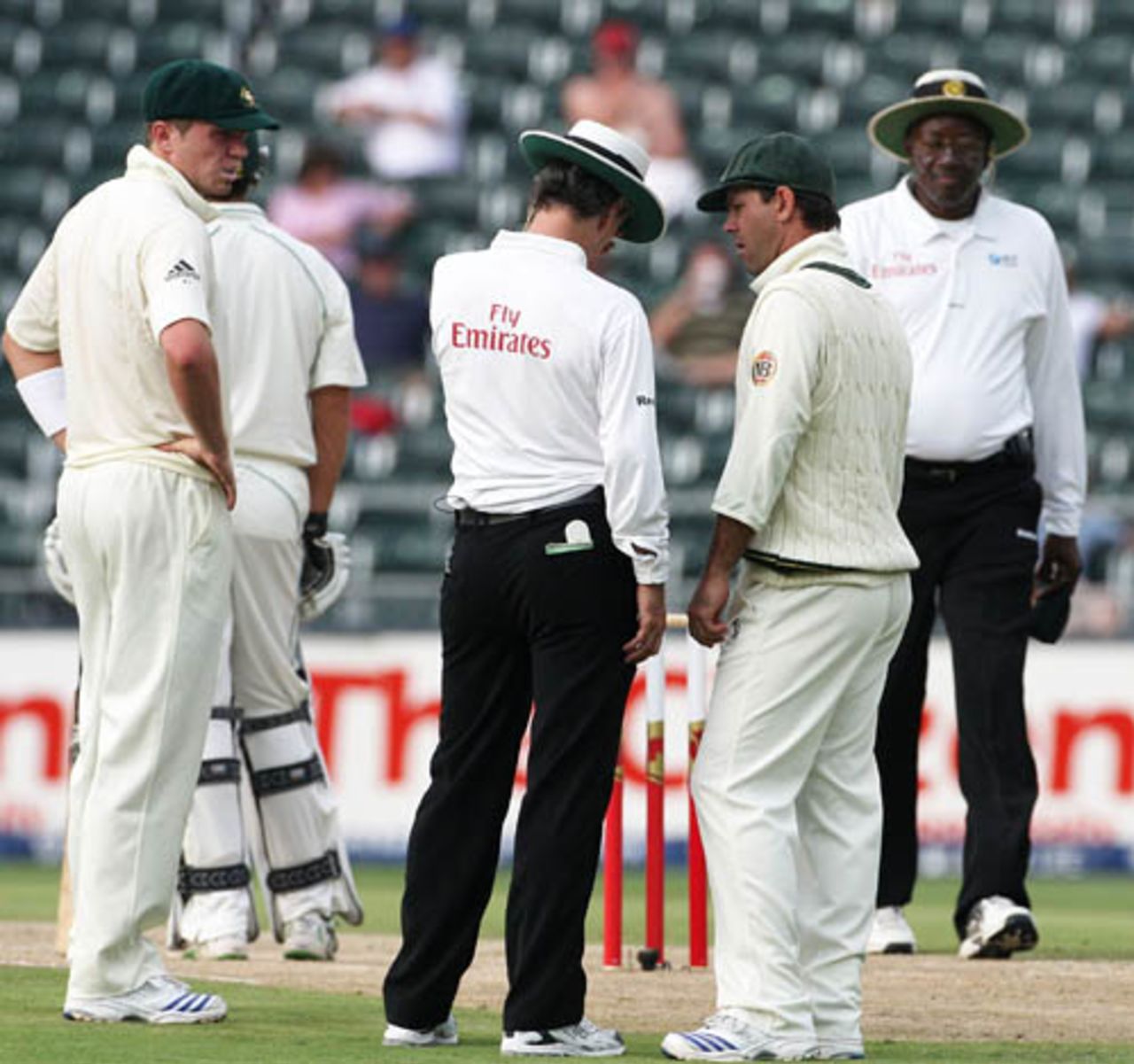 Ricky Ponting has a word with Billy Bowden, South Africa v Australia, 1st Test, Johannesburg, 2nd day, February 27, 2009
