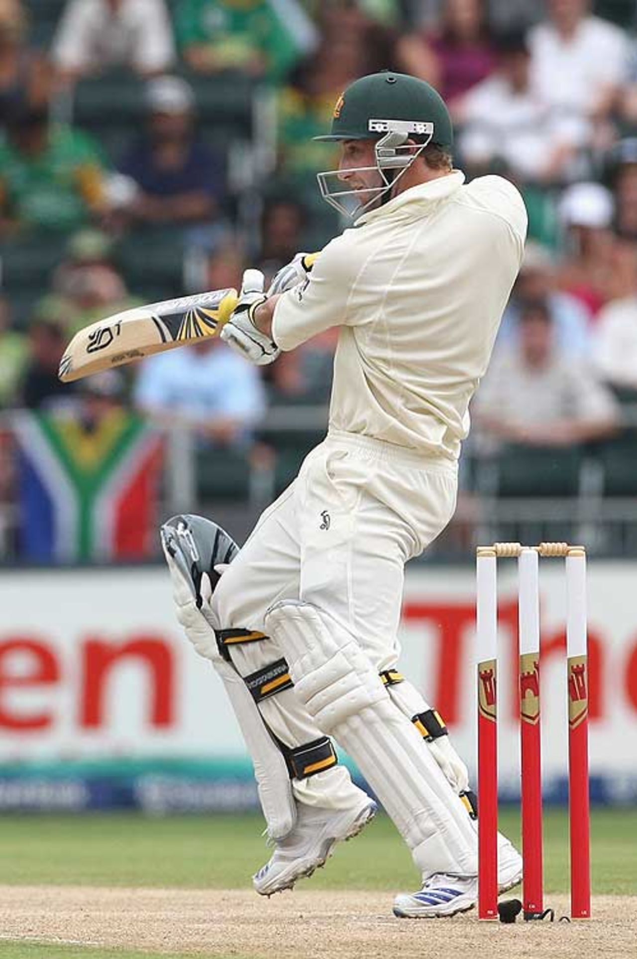 Phillip Hughes cashes in on width , South Africa v Australia, 1st Test, Johannesburg, 3rd day, February 28, 2009