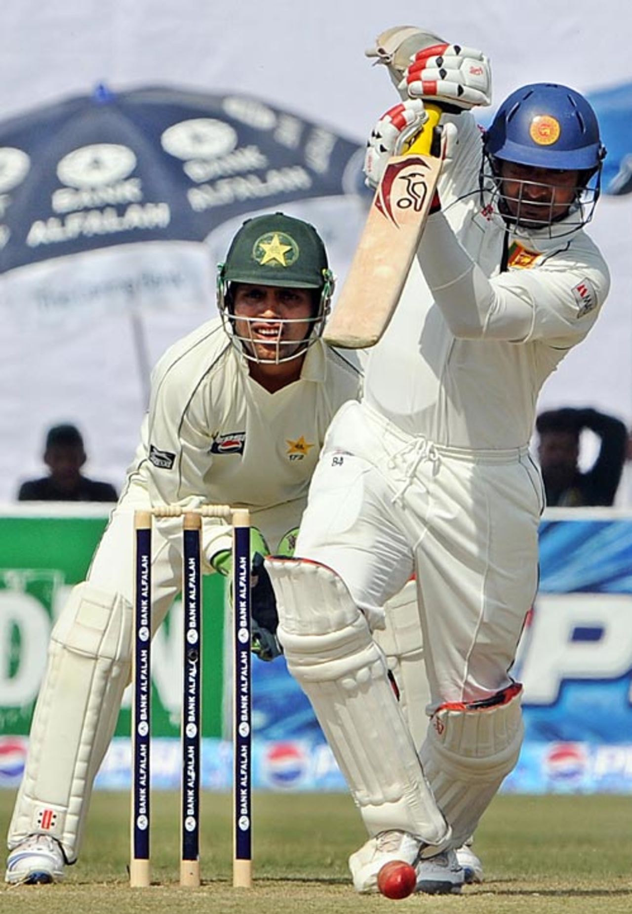 Kumar Sangakkara drives, Pakistan v Sri Lanka, 2nd Test, Lahore, 1st day, March 1, 2009