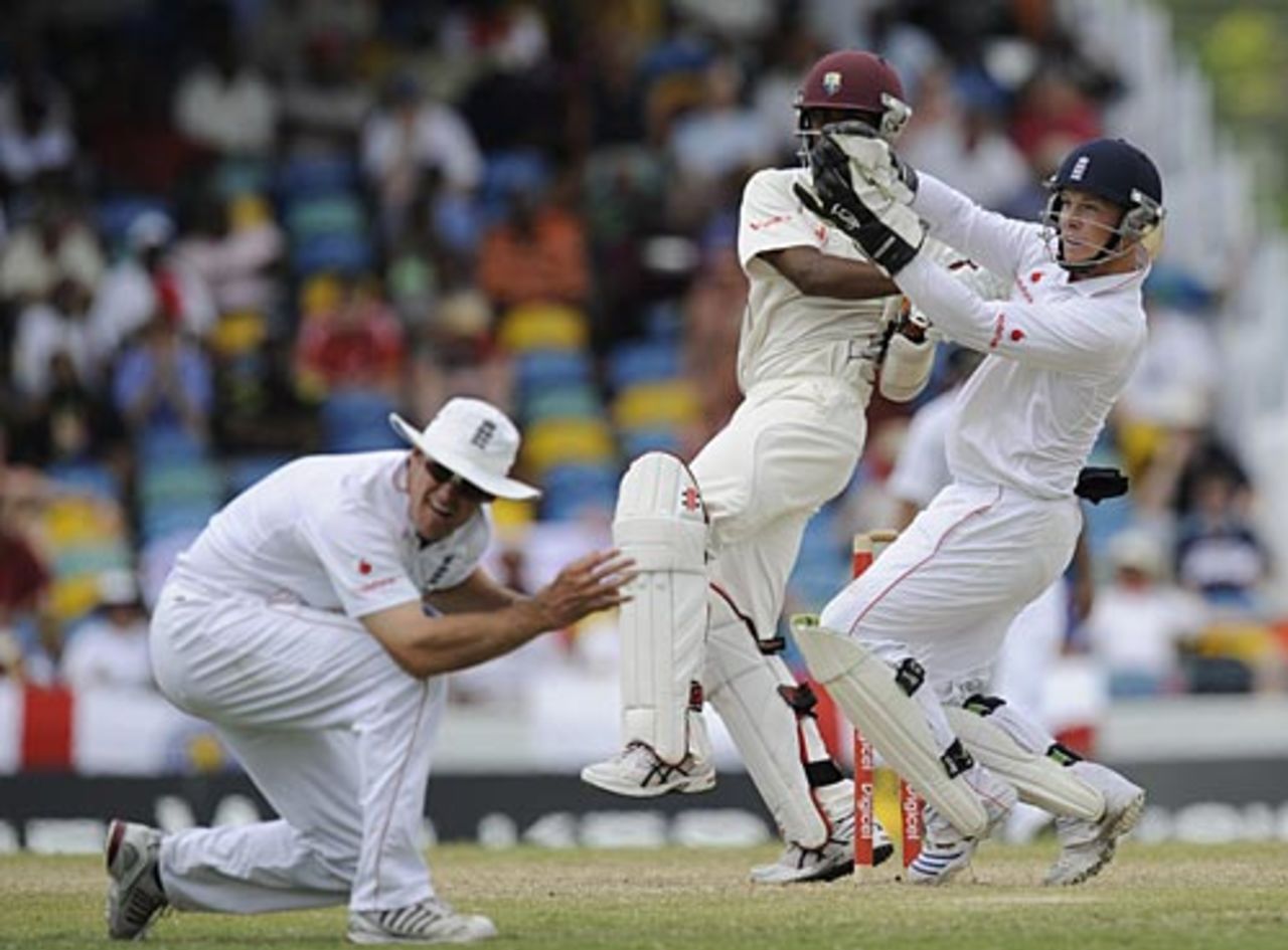 Denesh Ramdin cuts loose, West Indies v England, Barbados, 4th Test, March 1, 2009