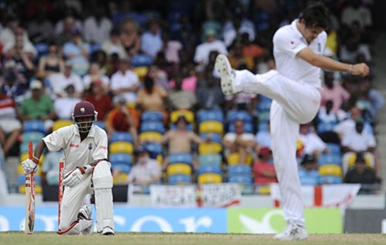 Denesh Ramdin can only watch as James Anderson expresses his frustration, West Indies v England, Barbados, 4th Test, March 1, 2009