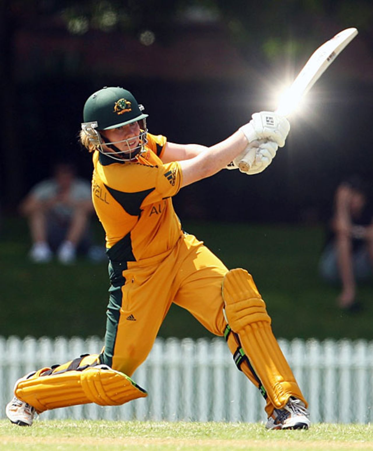 Alex Blackwell's blade flashes in the sunlight, Australia v England, women's World Cup warm-up, Sydney, March 2, 2009