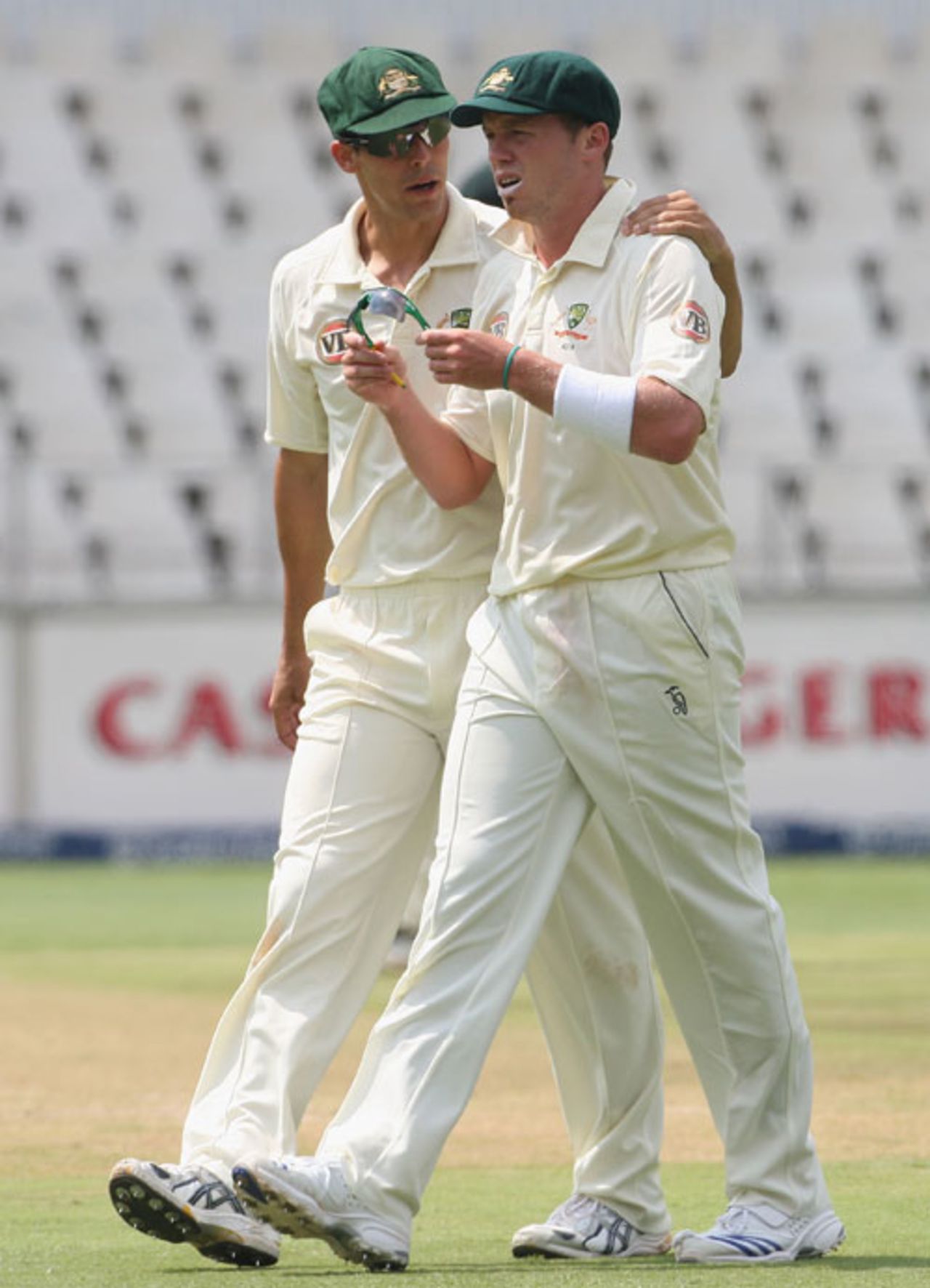 Mitchell Johnson and Peter Siddle were Australia's main bowling weapons, South Africa v Australia, 1st Test, Johannesburg, 5th day, March 2, 2009