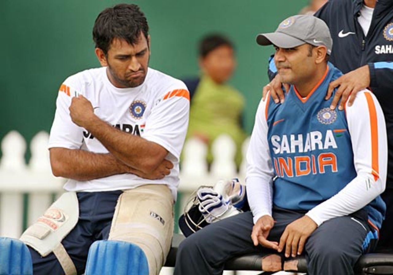 Mahendra Singh Dhoni and Virender Sehwag take a breather, Wellington, March 5, 2009