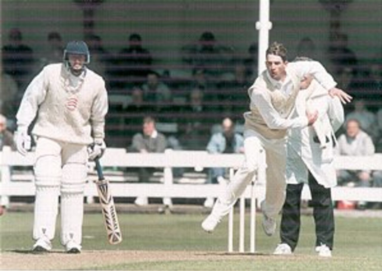 Steve Watkin bowling for Glamorgan against Essex at Cardiff in 1997
