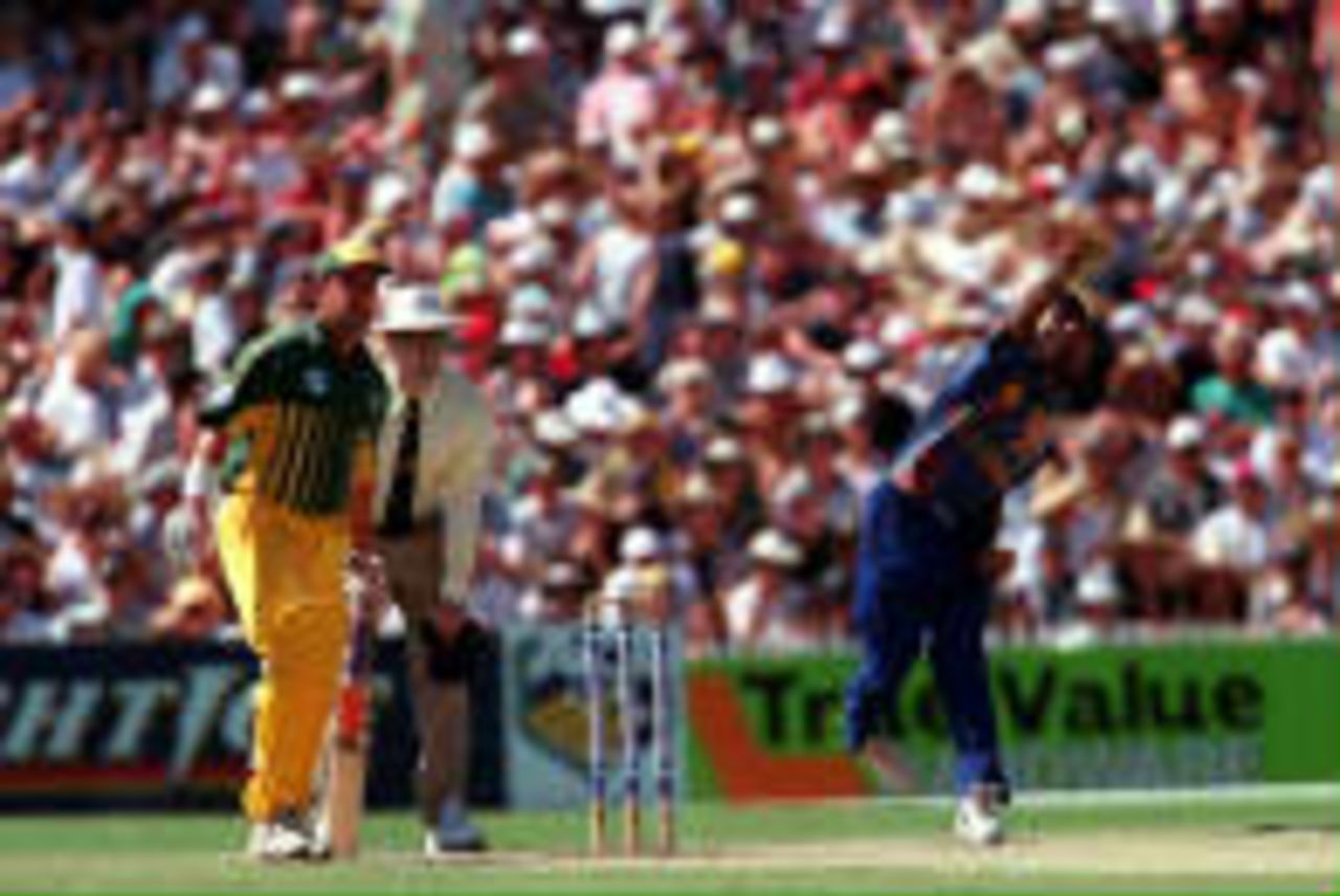 Muralitharan bowls during the 9th Carlton & United One-Day Series Match - 1998-99 Australia v Sri Lanka Adelaide Oval  24 January 1999