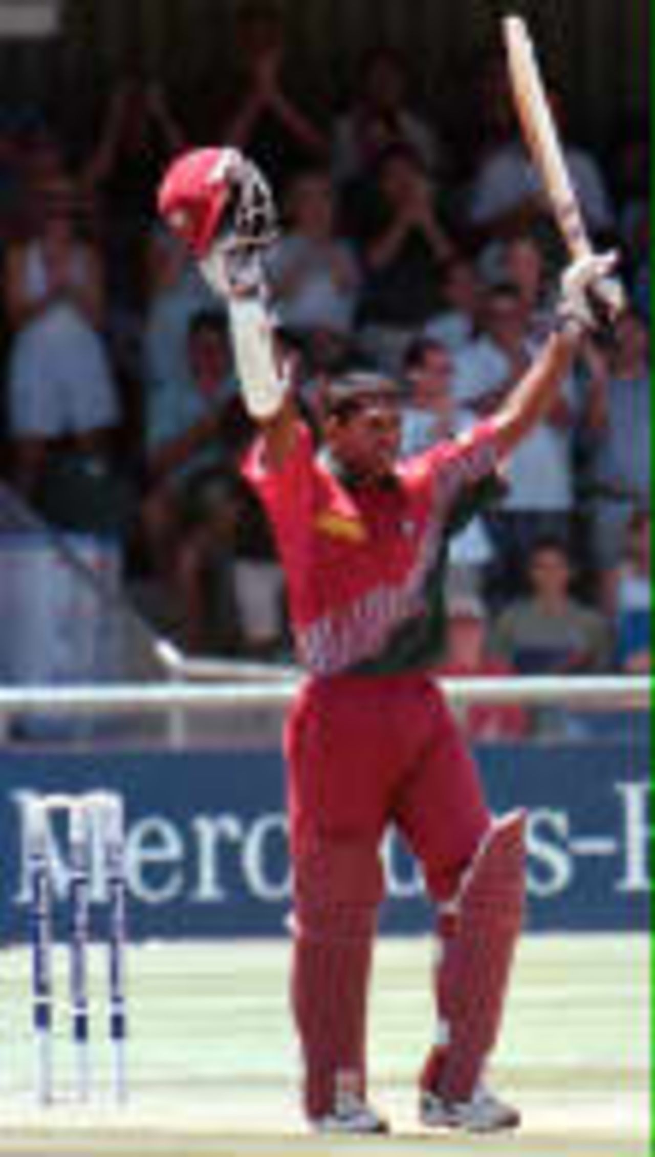 Chanderpaul acknowledges the crowd's applause after reaching his century   - West Indies in South Africa, 1998-99, 2nd One-Day International West Indies v South Africa Buffalo Park, East London 24 January 1999