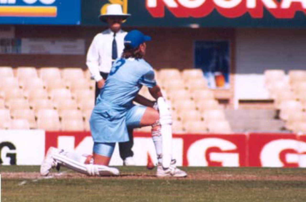 Bronwyn Calver having hit a four for NSW in the 2nd Australian NWCL final, 18 December 1999