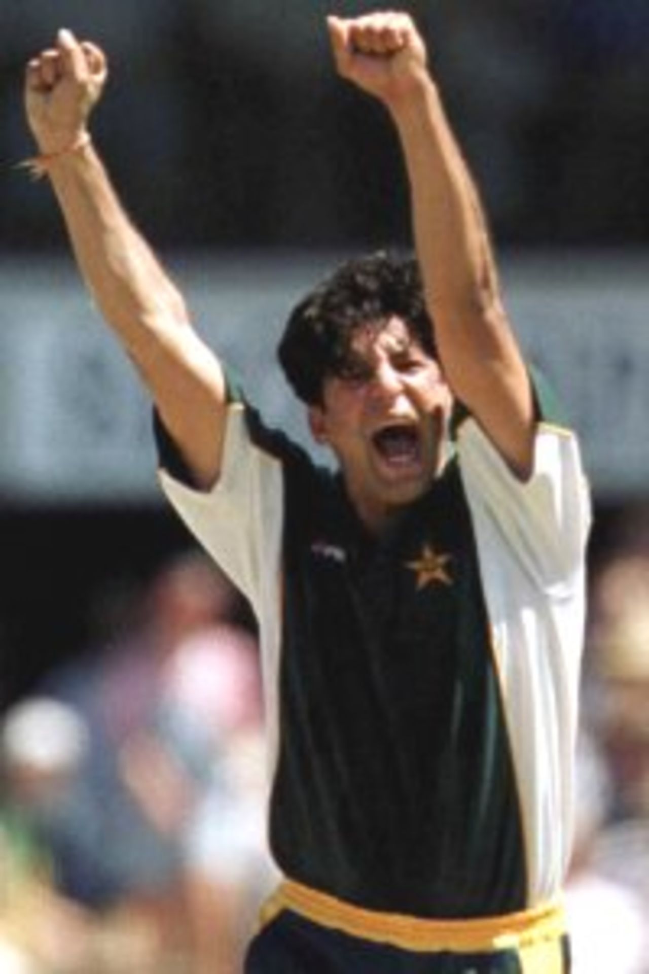 19 Jan 2000: Pakistan captain Wasim Akram traps Ricky Ponting of Australia LBW first ball for nought during the Carlton and United Breweries One Day International between Australia and Pakistan at The Sydney Cricket Ground, Sydney, Australia.