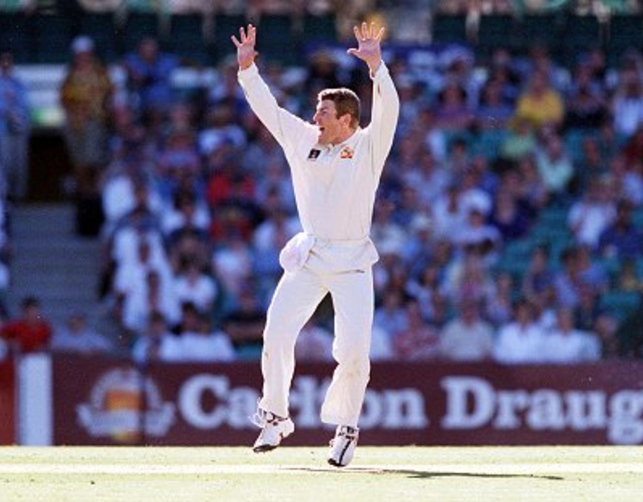 2 Jan 2001: Stuart MacGill of Australia appeals for a wicket during Fifth Test Match between Australia and West Indies at the Sydney Cricket Ground, Sydney, Australia.