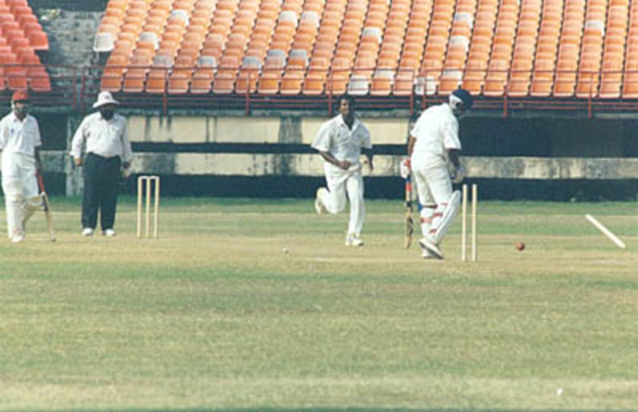 T Kumaran packs Ananthapadmanabhan's off stump flying. Ranji Trophy South Zone League, 2000/01, Kerala v Tamil Nadu, Nehru Stadium, Kochi, 29Nov-02Dec 2000.