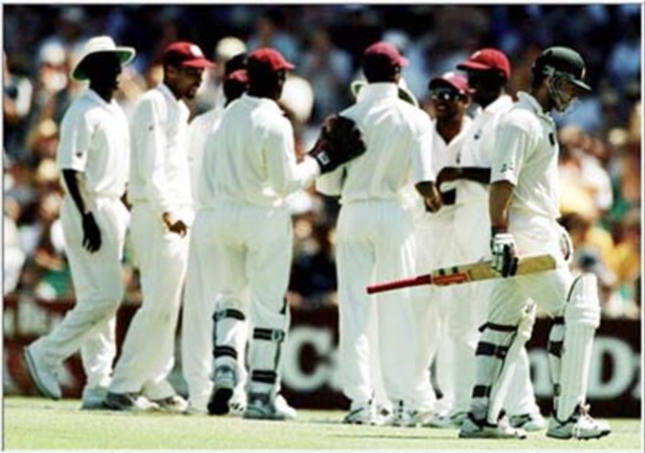 Australia v West Indies , 5th Test at the Sydney Cricket Ground, January 2001