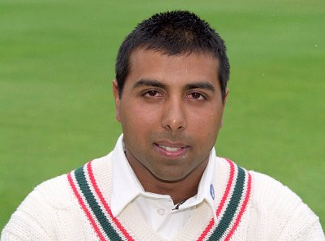 12 Apr 2000: Portrait of Aftab Habib taken during a Leicestershire County Cricket Club photocall at Grace Road in Leicester, England.