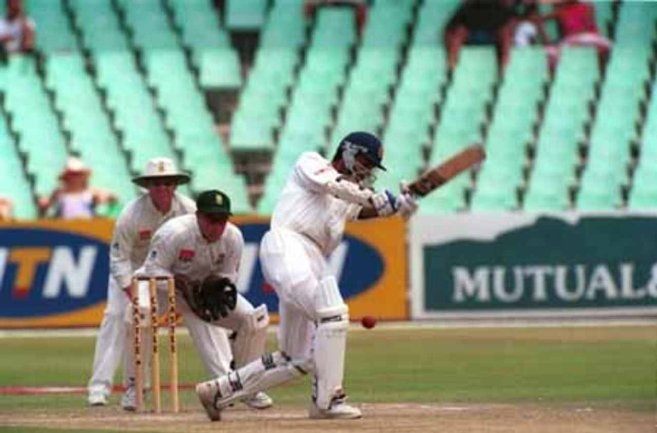 South Africa v Sri Lanka , 2nd Test Match played at Cape Town , January 2001