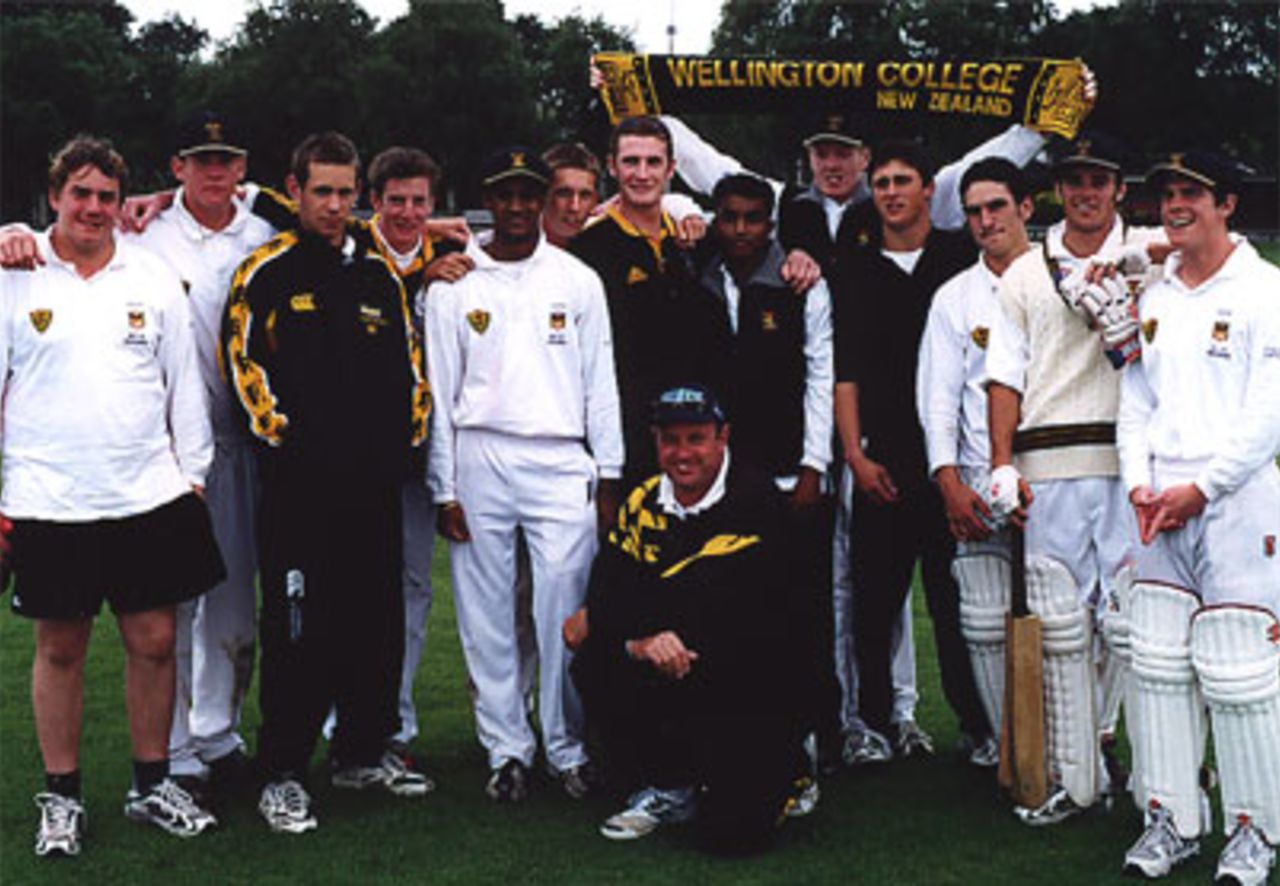 2001 Gillette Cup winners Wellington College.