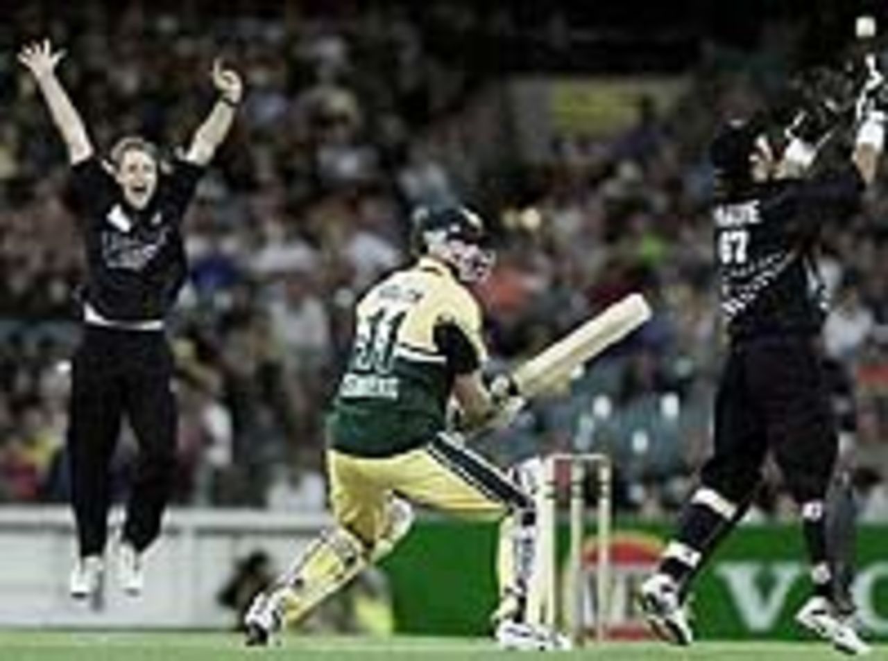 Australia v New Zealand, VB series, 1st Match, Melbourne Cricket Ground , 11 January 2002