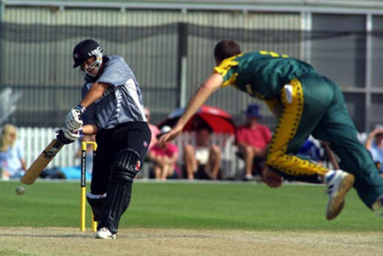 New Zealand batsman Rob Nicol cuts a delivery from South Africa Under-19 bowler Ryan Bailey during his innings of 51. ICC Under-19 World Cup Super League Group 2: New Zealand Under-19s v South Africa Under-19s at Lincoln Green, Lincoln, 30 January 2002.