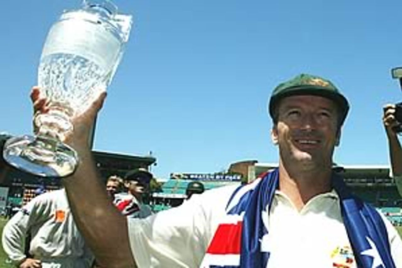 SYDNEY - JANUARY 6: Steve Waugh of Australia does a lap of honour with his teamates after the fifth day of the fifth Ashes Test between Australia and England at the Sydney Cricket Ground in Sydney, Australia on January 6, 2003.
