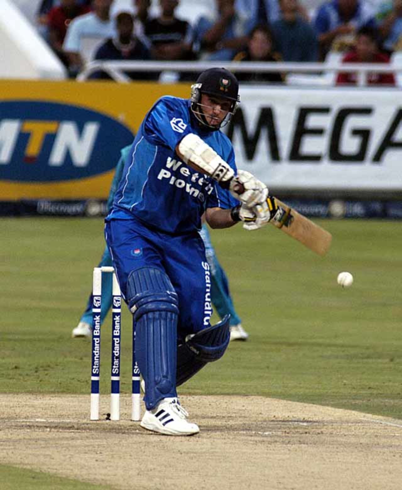 Graeme Smith prepares to pull a ball for four in the Standard Bank Cup Final