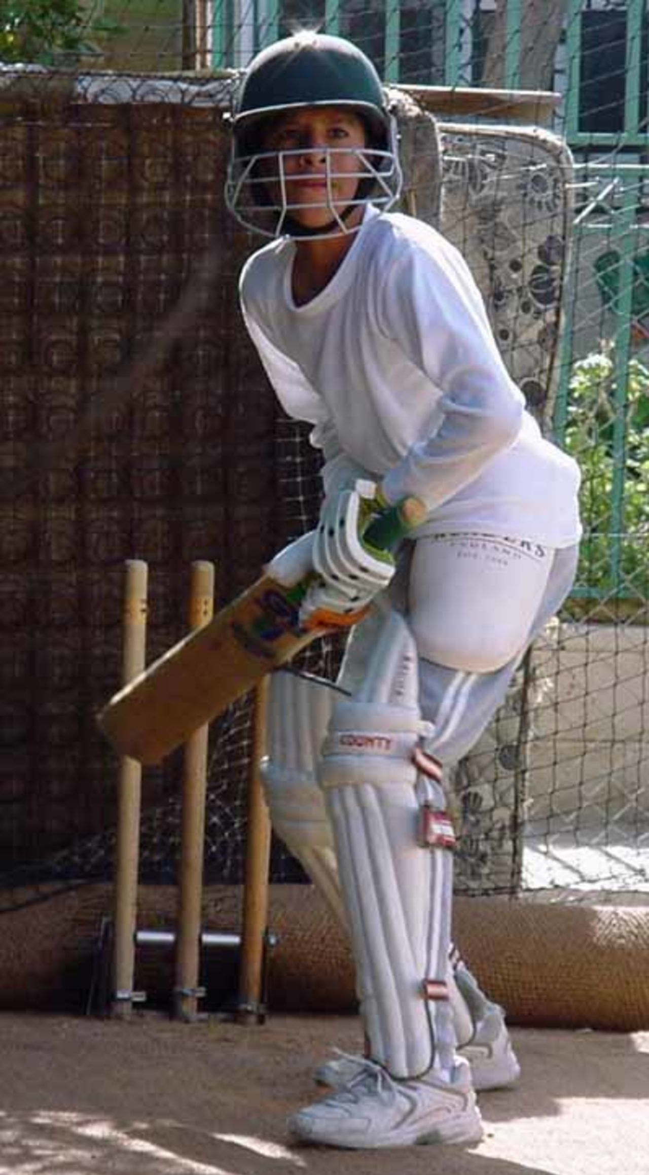 Raz Ben-Zaken, all concentration as he readies to receive a delivery.