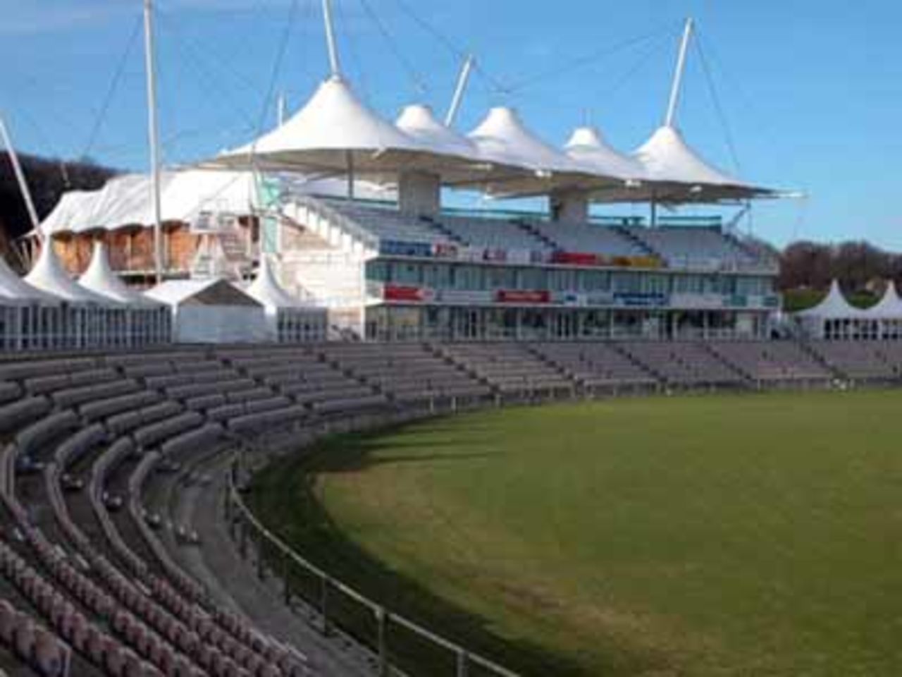 The Rose Bowl stands proud in the freezing weather