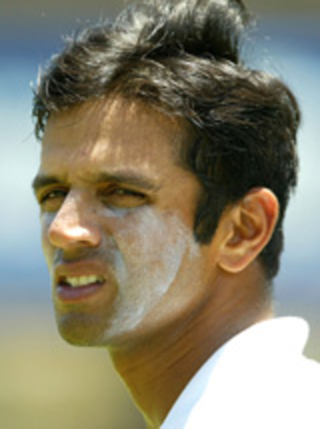 Rahul Dravid, cream on face, at nets a day before the final Test, 1st January 2004, 4th Test, Sydney