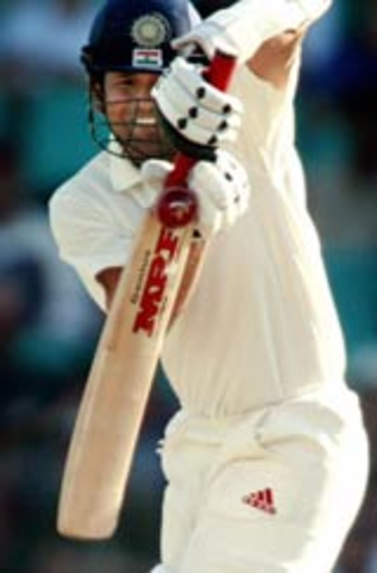 Sachin Tendulkar defends, 4th Test, Sydney, 1st day, January 2, 2004
