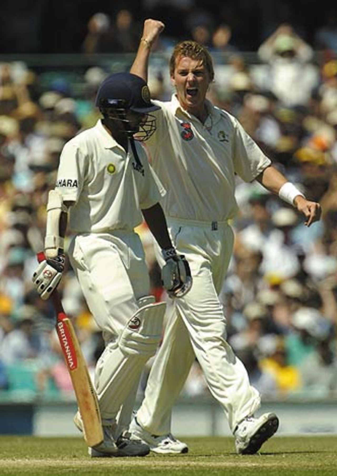 Parthiv Patel falls to Brett Lee, Australia v India, 4th Test, Sydney, 3rd day, January 4, 2004
