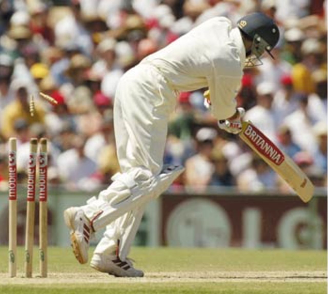 Ajit Agarkar gets beaten for pace and his stumps are shattered, Australia v India, 4th Test, Sydney, 3rd day, January 4, 2004