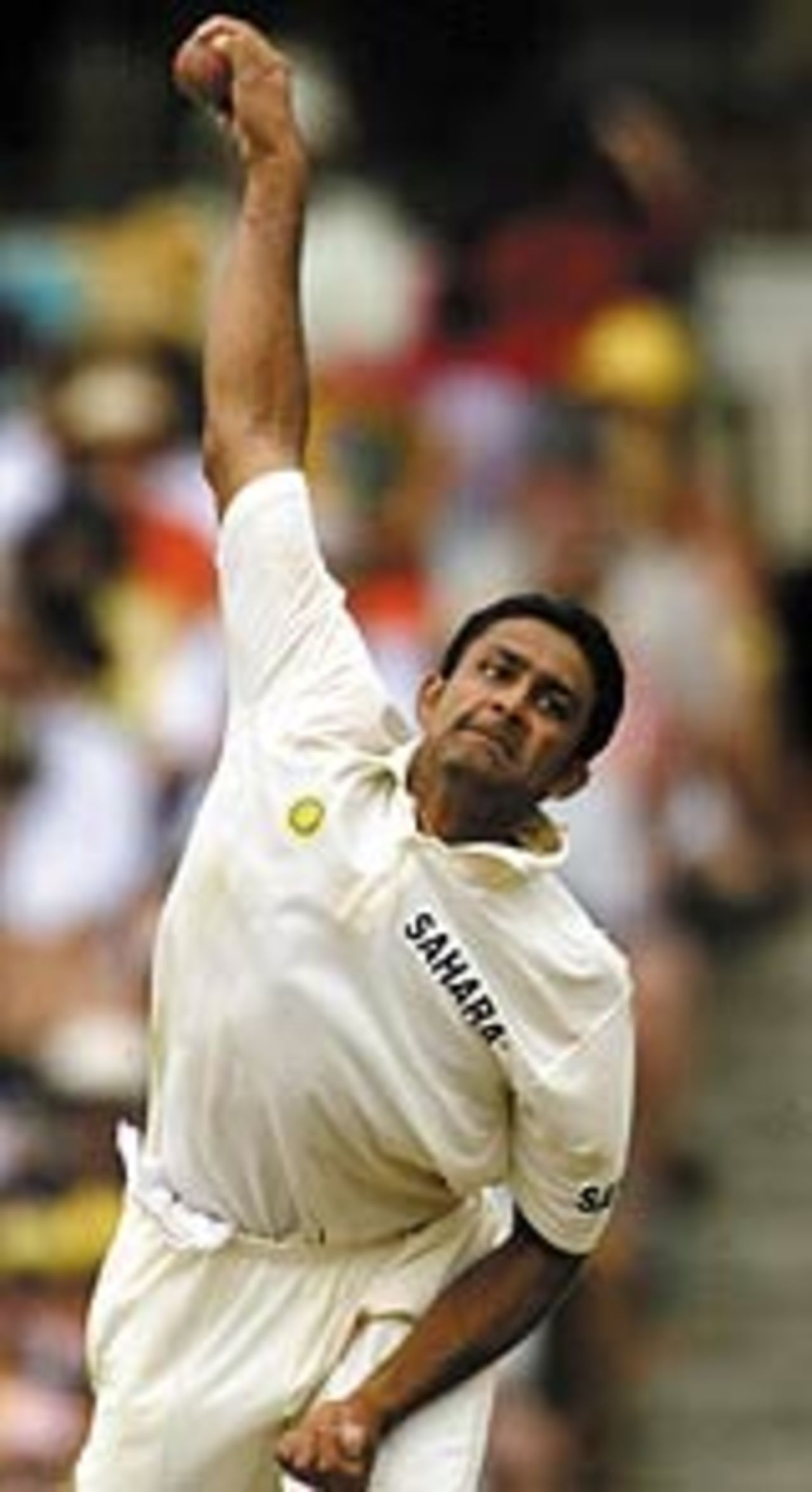 Anil Kumble sends down another delivery as he take eight Australian wickets, Australia v India, 4th Test, Sydney, 4th day, January 5, 2004