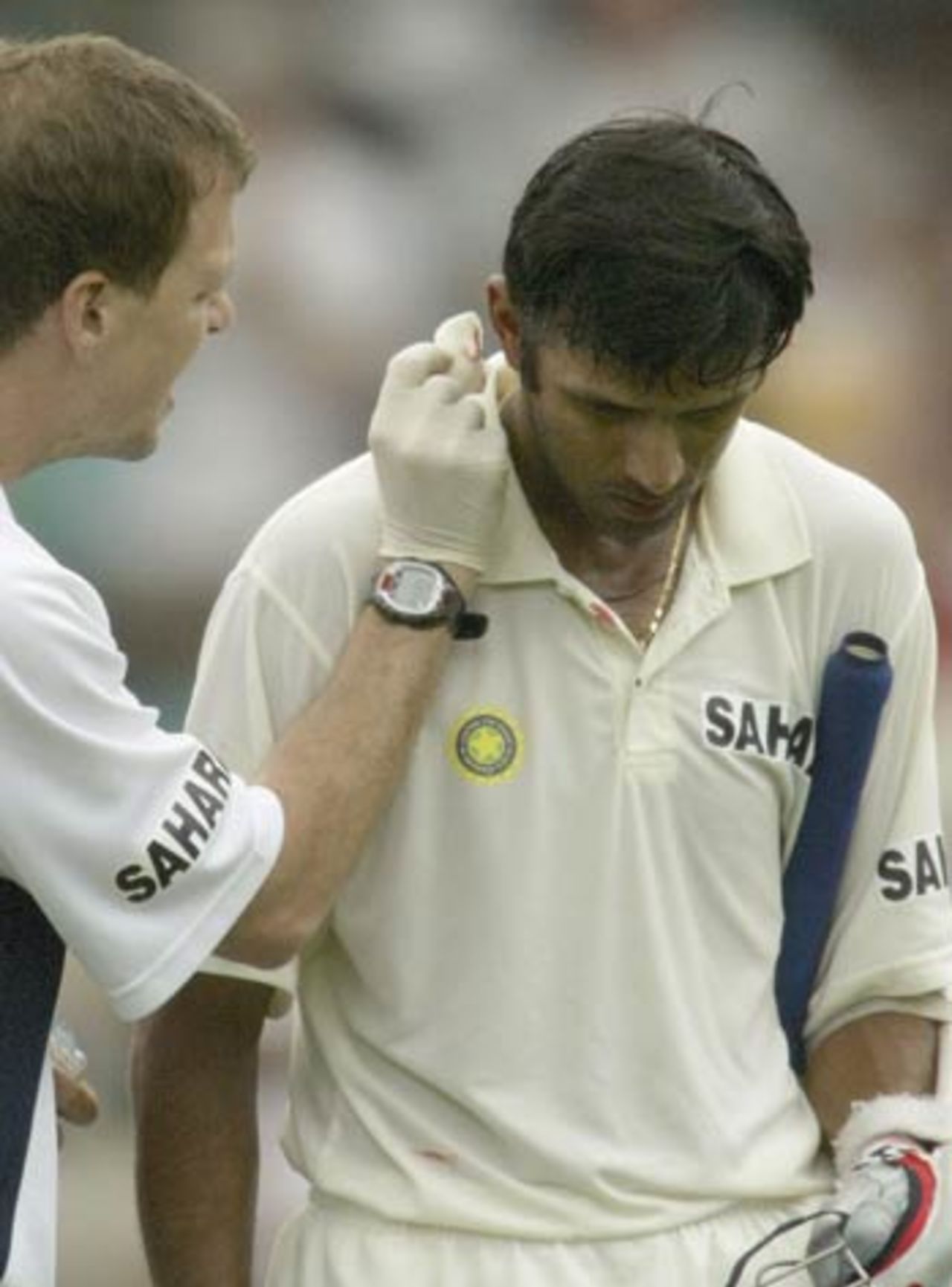 Andrew Leipus rushed out to the middle to check on Rahul Dravid, Australia v India, 4th Test, Sydney, 4th day, January 5, 2004