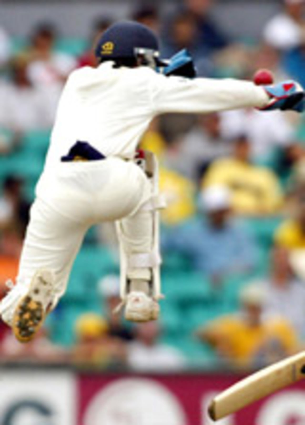 Parthiv Patel jumps to collect a ball, Australia v India, 4th Test, Sydney, 5th day, January 6, 2004