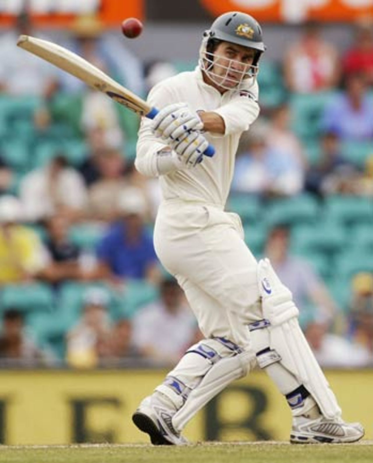 Justin Langer began the final day with some fierce shots, Australia v India, 4th Test, Sydney, 5th day, January 6, 2004