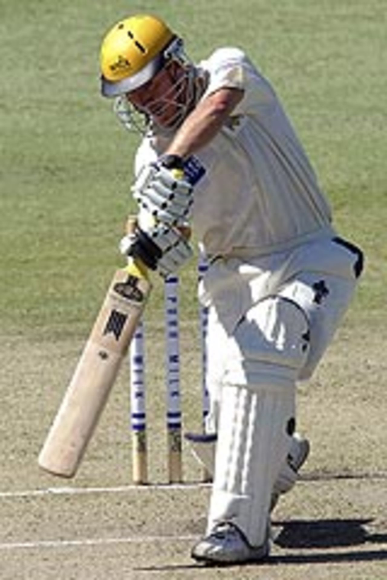 Chris Rogers drives during his 94 for Western Australia v Queensland, January 11, 2003