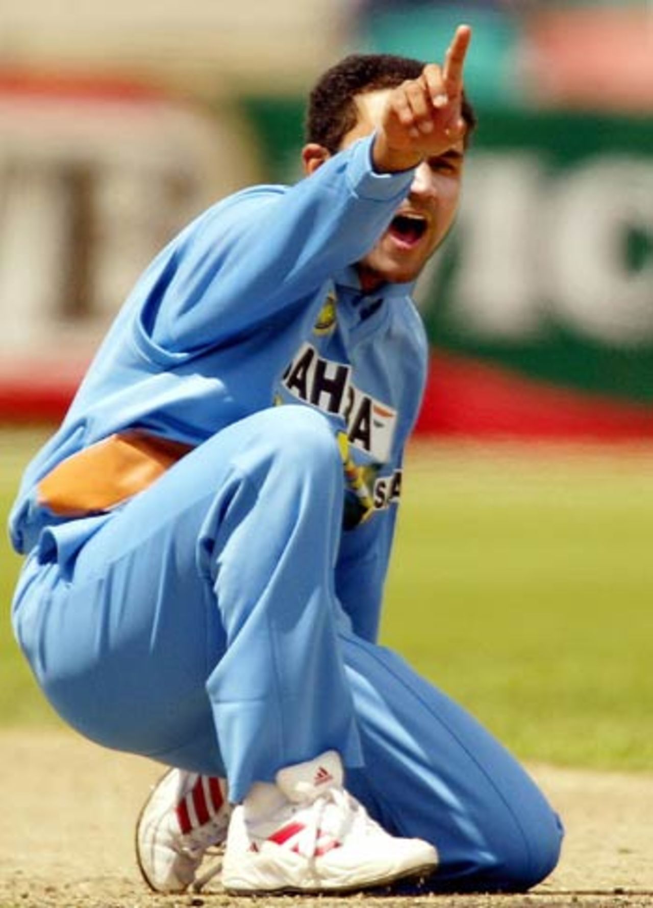India's bowlers asked the right questions against Zimbabwe, India v Zimbabwe, VB Series, 3rd ODI, Hobart, January 14, 2003