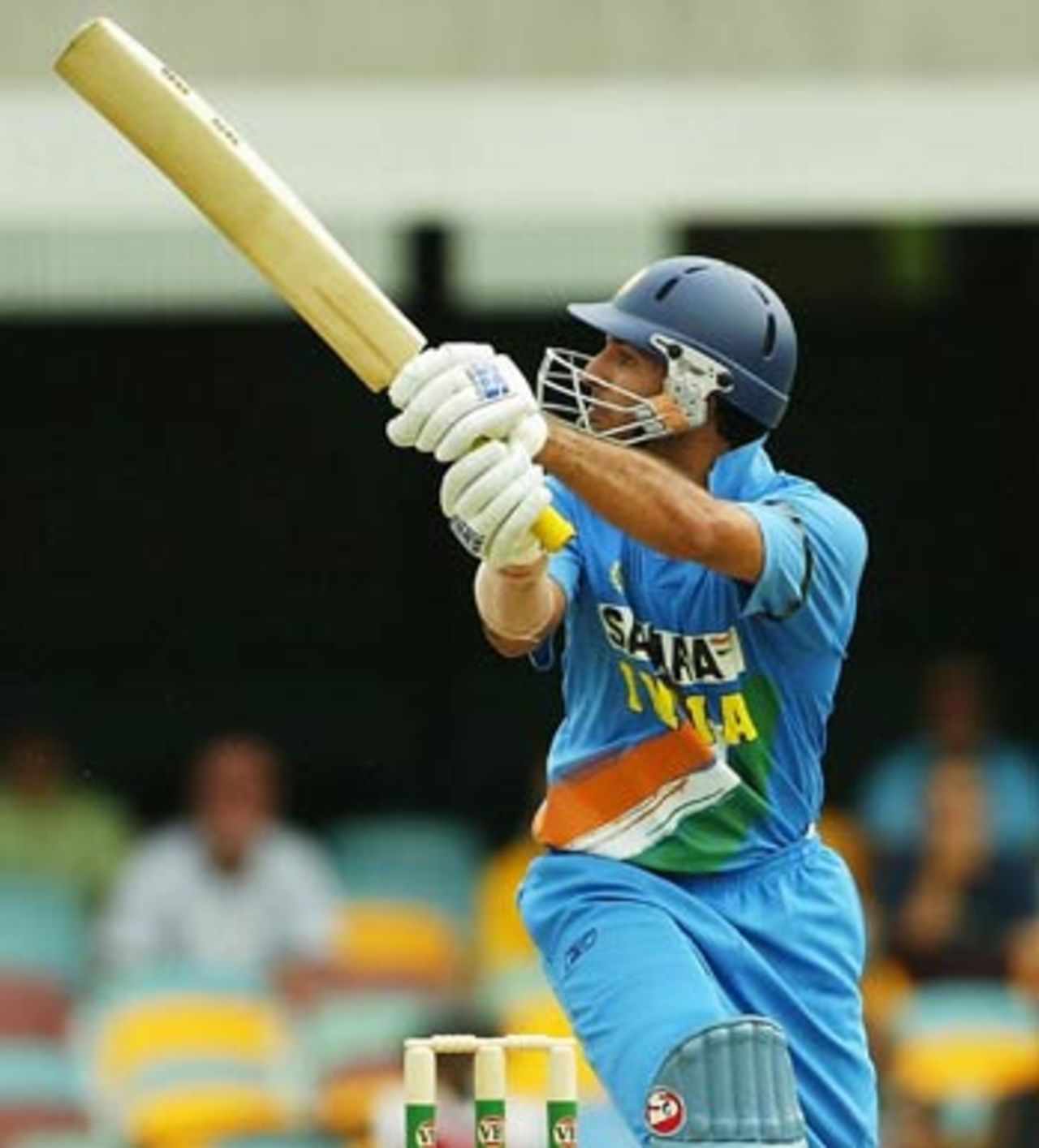 Yuvraj Singh played some exciting shots, India v Zimbabwe, VB Series, Brisbane, 6th ODI, January 20, 2004