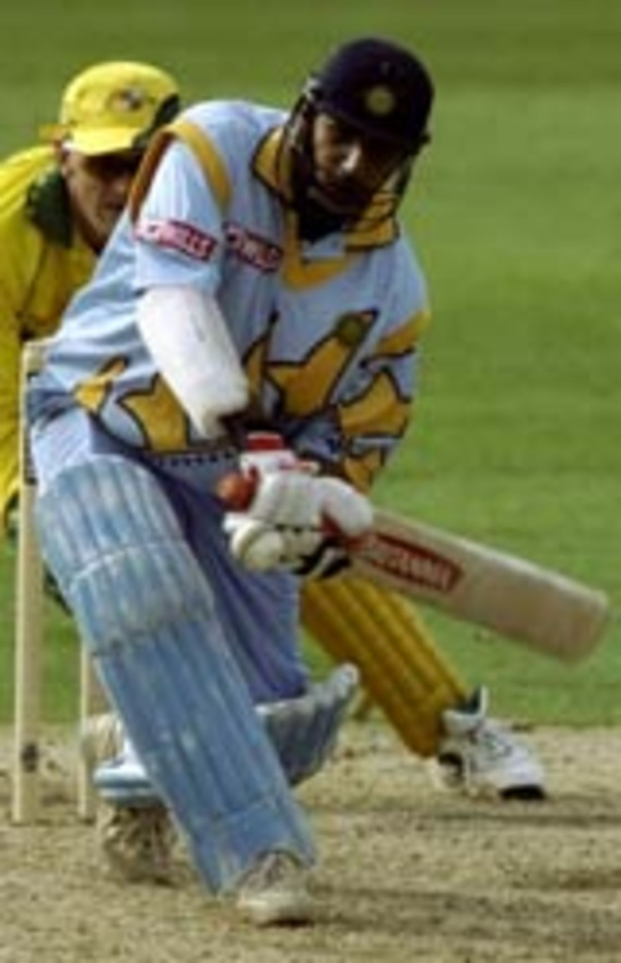 Robin Singh sets up to heave the ball over the onside, India v Australia, ICC World Cup, London, June 4, 1999