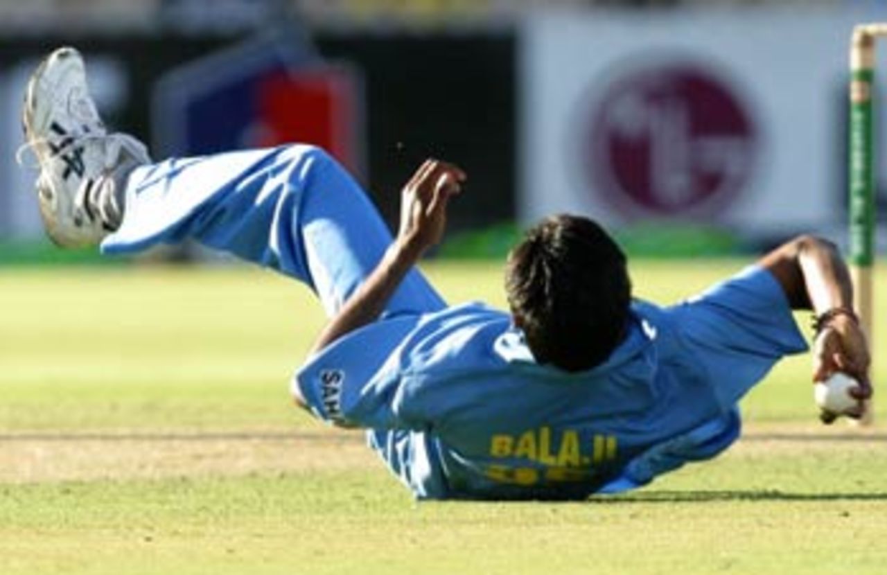 India began well as Lakshmipathy Balaji took a fine catch to dismiss Vusi Sibanda, India v Zimbabwe, VB Series, 8th ODI, Adelaide, January 24, 2004