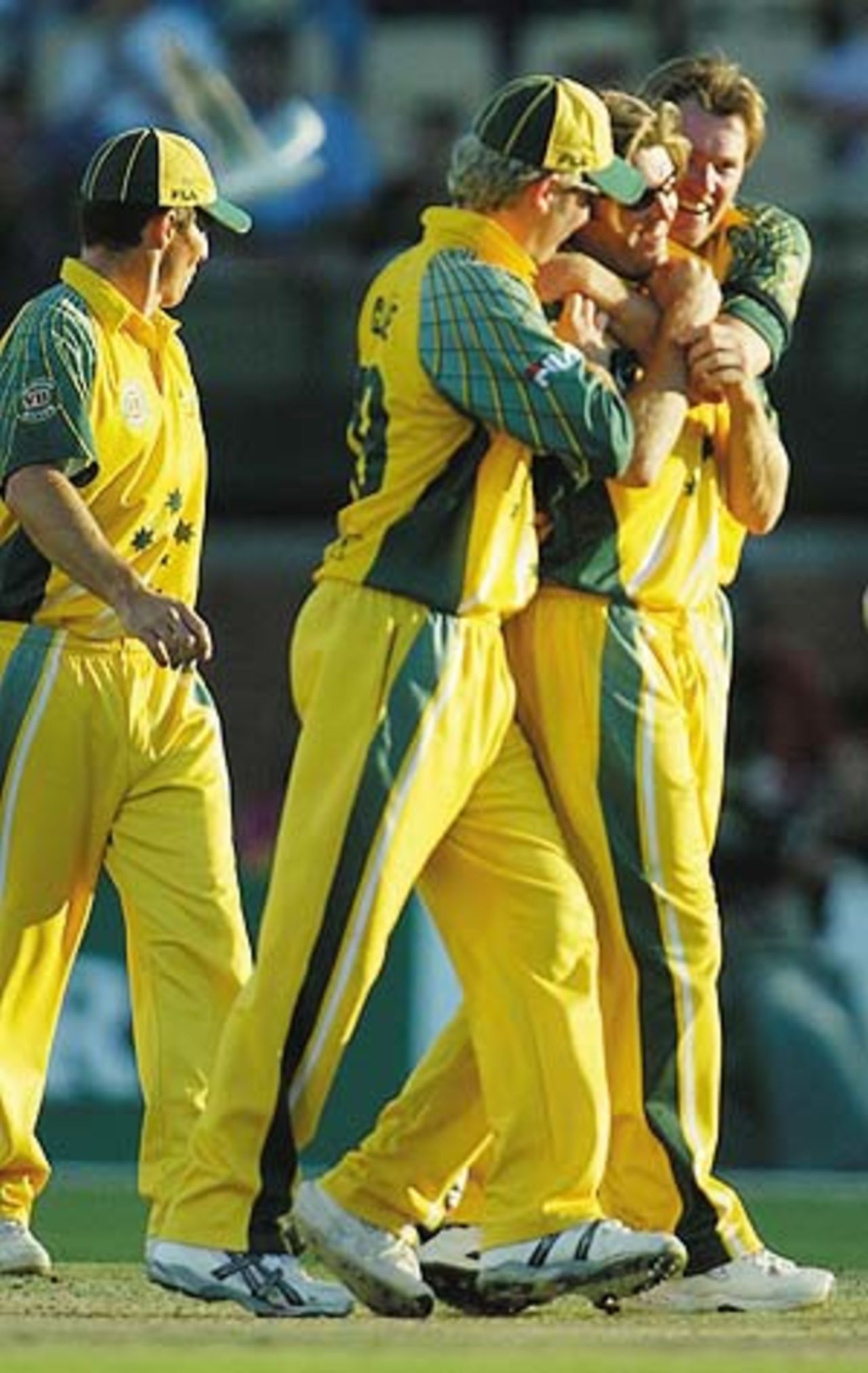 Australian fielders rejoice as wickets continue to fall, Australia v Zimbabwe, VB Series, 9th ODI, Adelaide, January 26, 2004