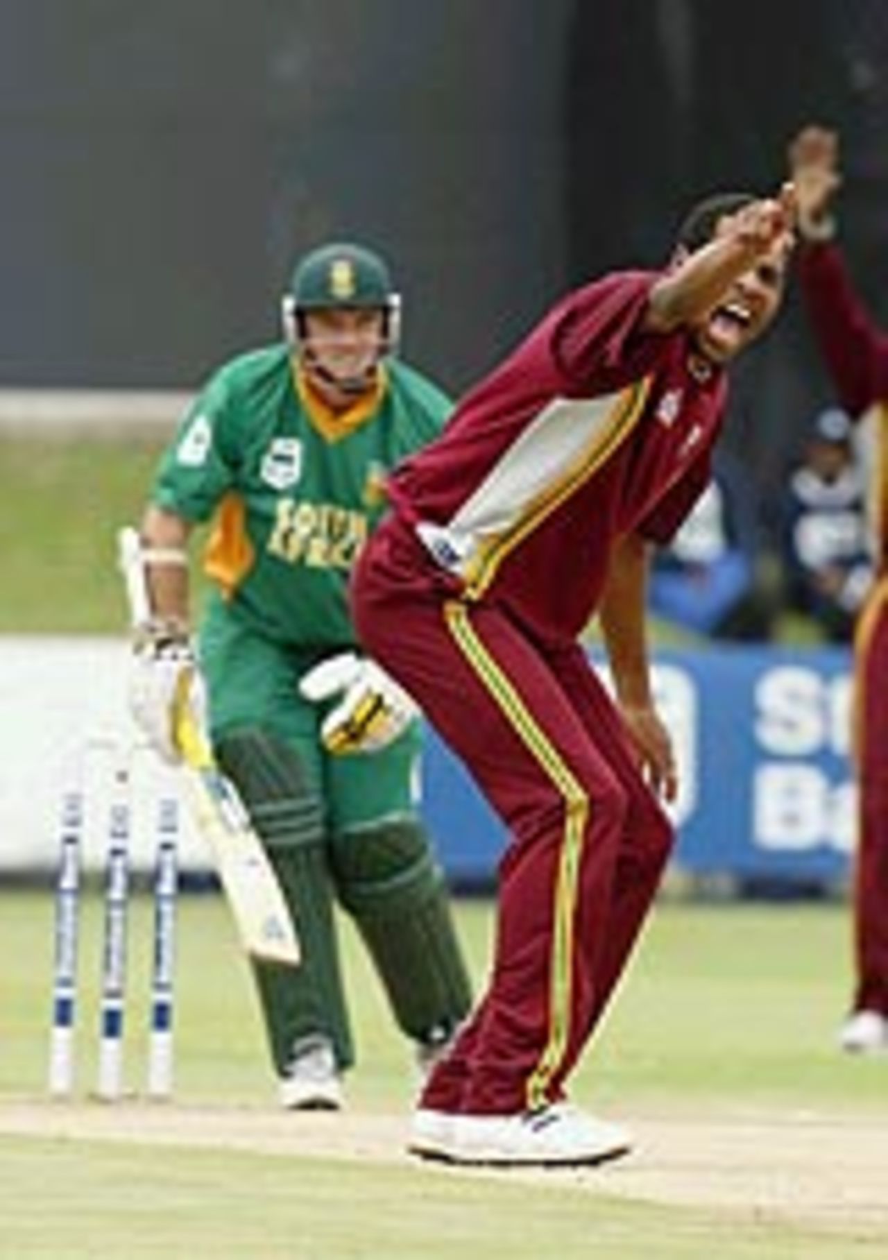 Merv Dillon appeals for Graeme Smith's wicket, South Africa v West Indies, 2nd ODI, Port Elizabeth, January 28, 2004