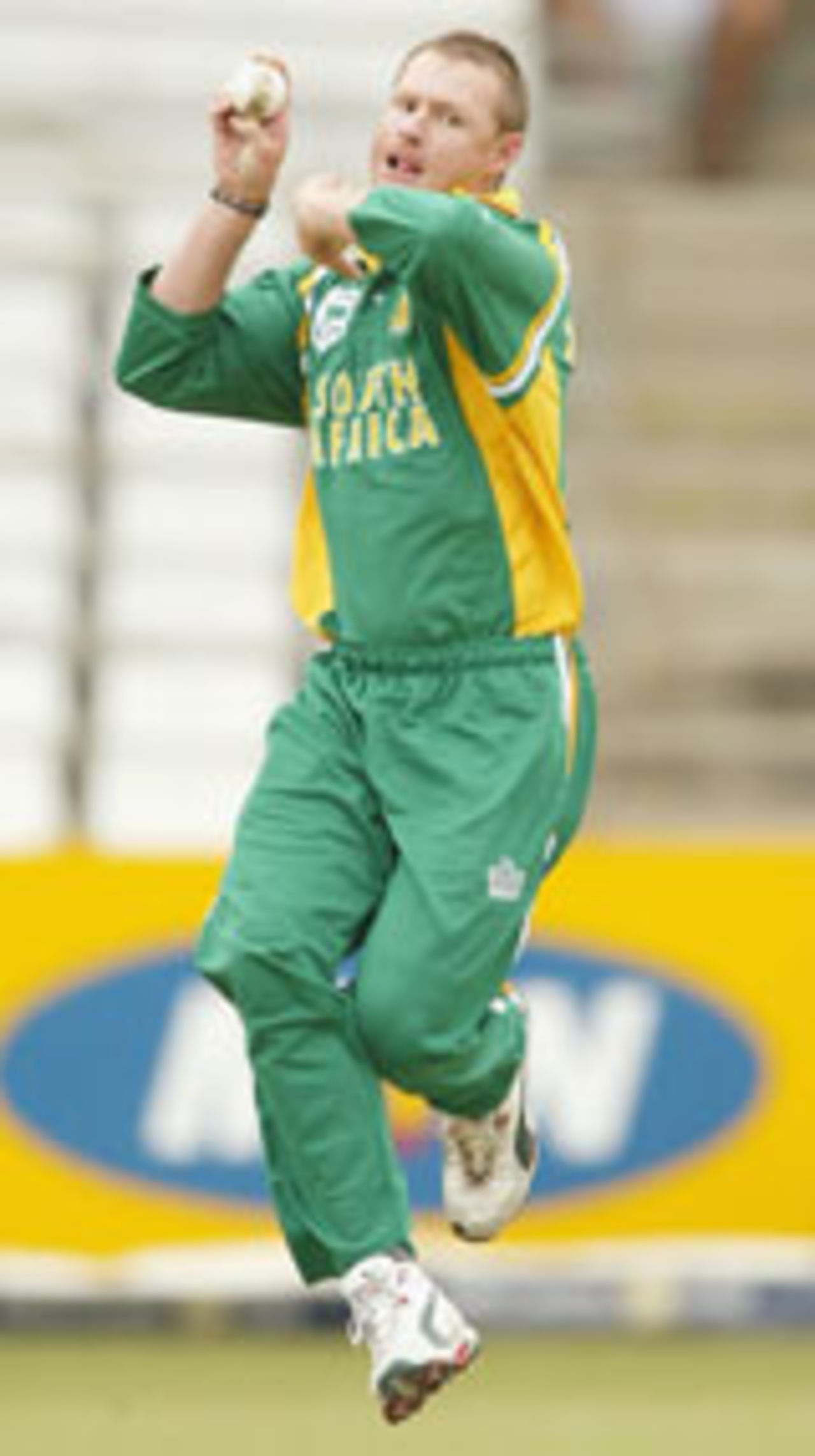 Lance Klusener bowling, South Africa v West Indies, 3rd ODI, Durban, January 30, 2004