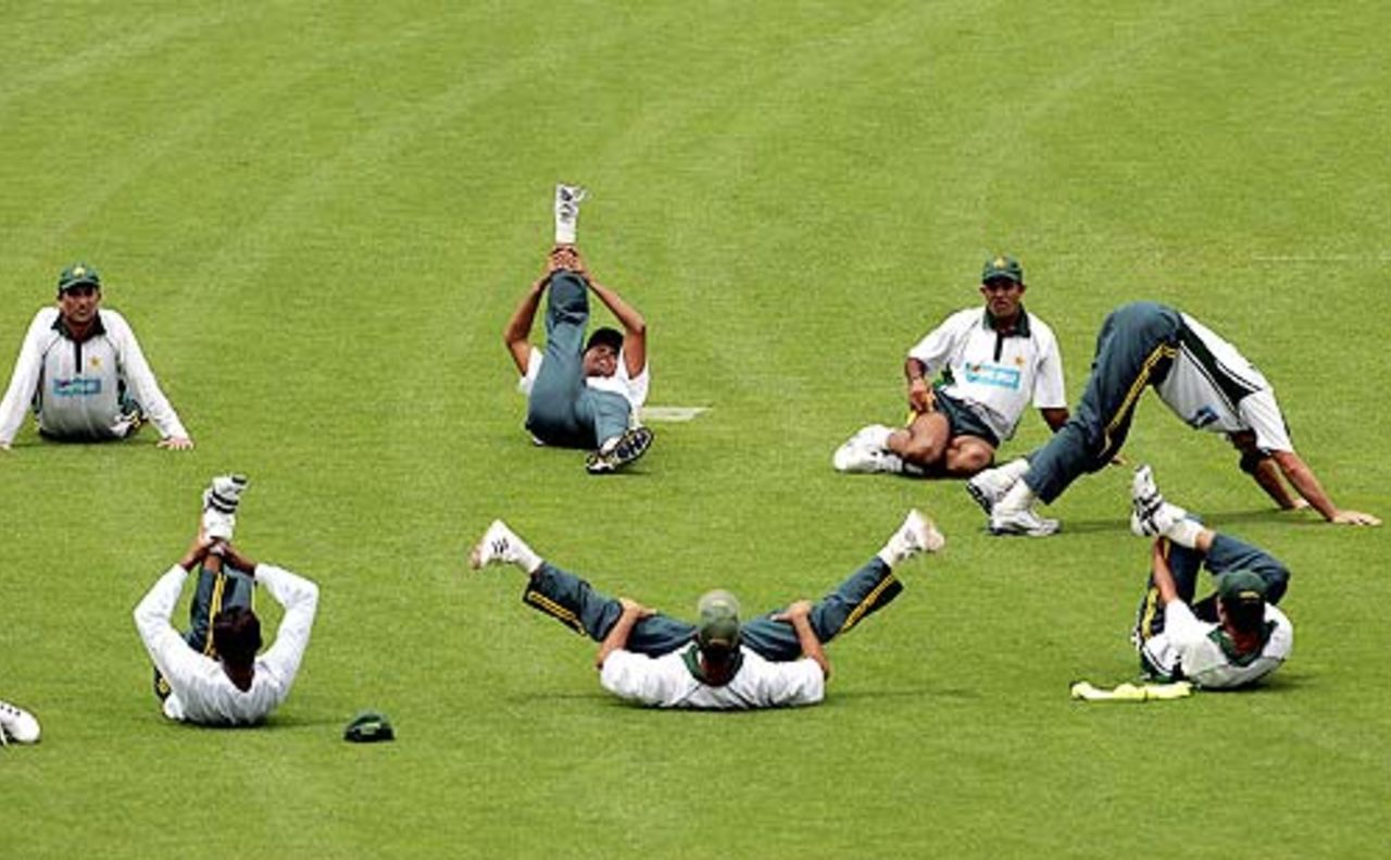 The Pakistan players warm-up for the third Test against Australia at Sydney, January 1, 2005